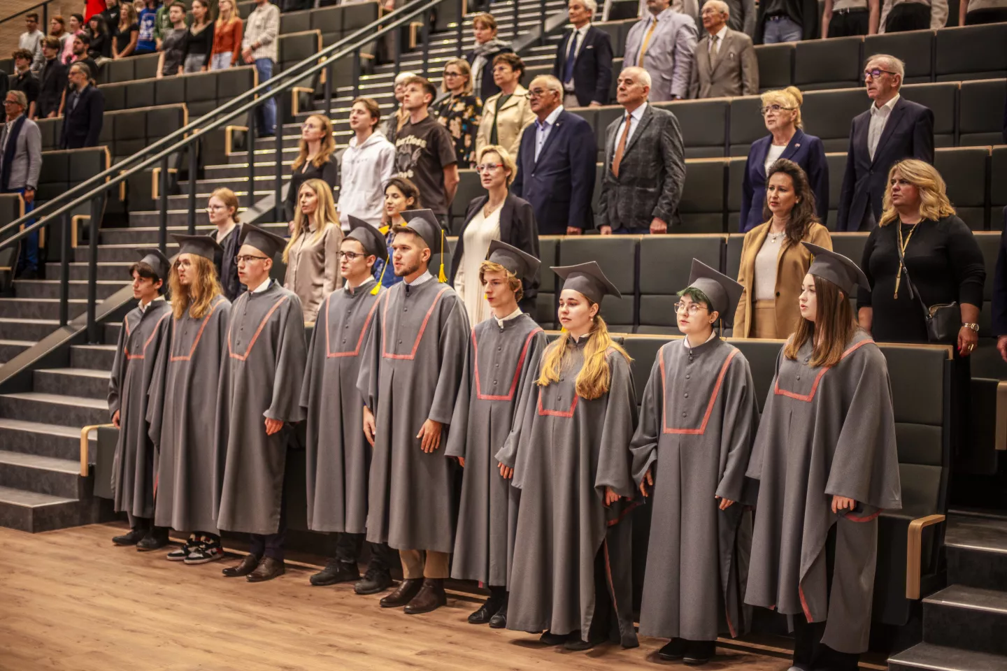 Studenci podczas inauguracji roku akademickiego.