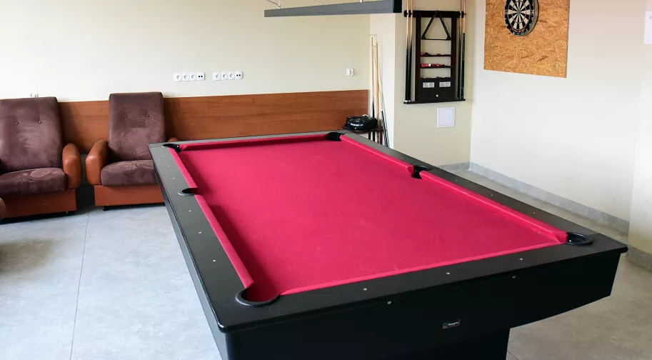 A billiard room in the student house.